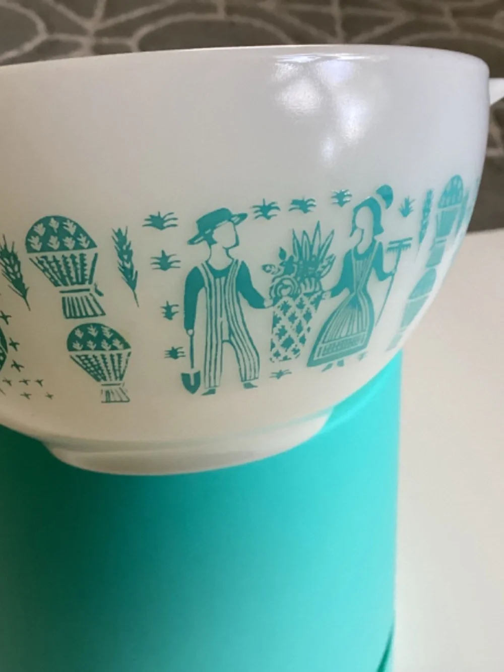 Pyrex Butterprint Amish 441 1 1/2 quart bowl